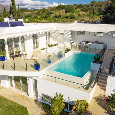 Villa Hesla Estepona Bagian luar foto