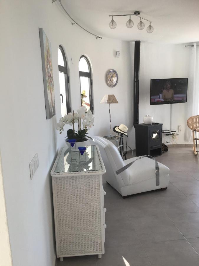 Villa Hesla Estepona Bagian luar foto