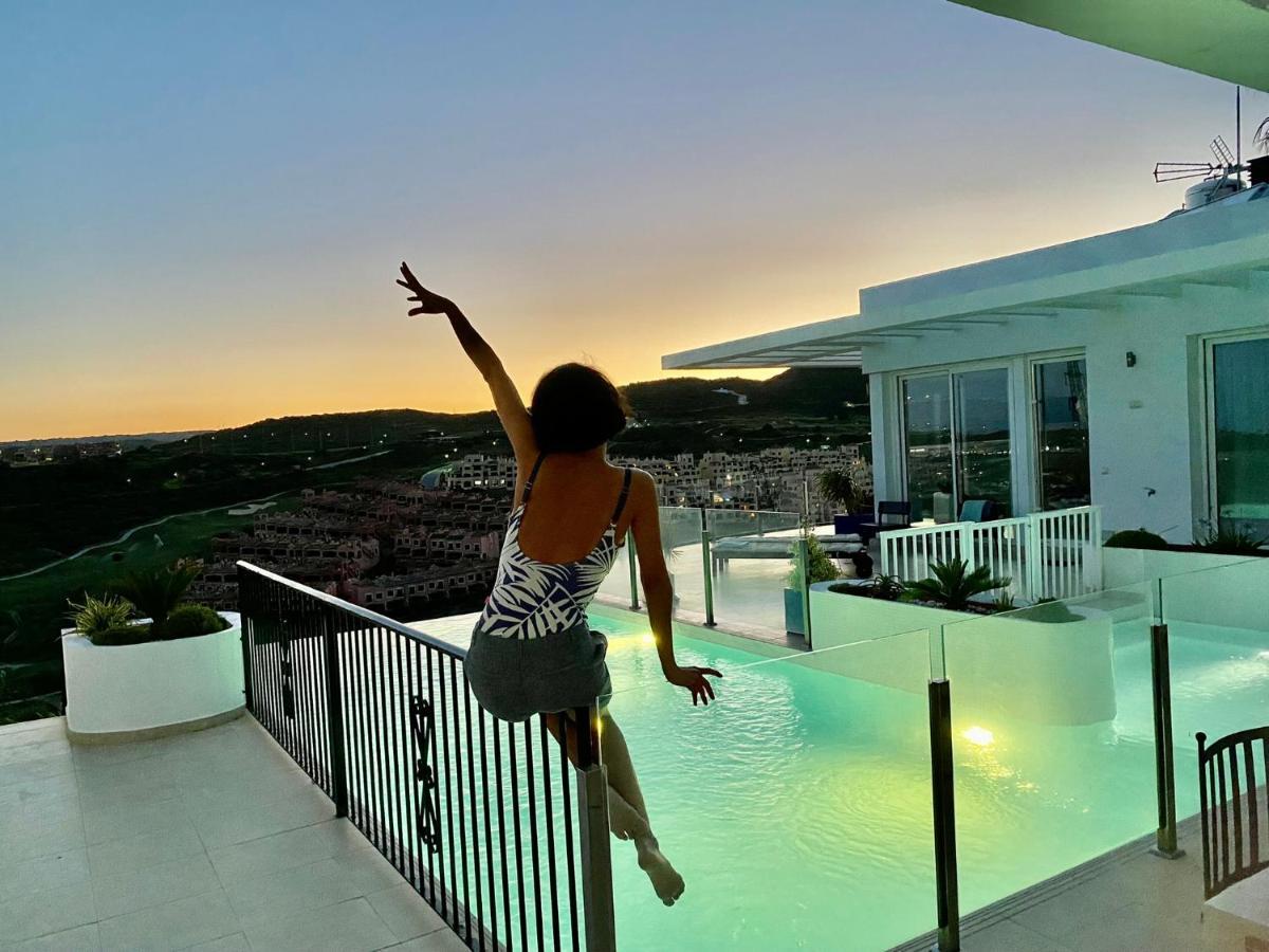 Villa Hesla Estepona Bagian luar foto