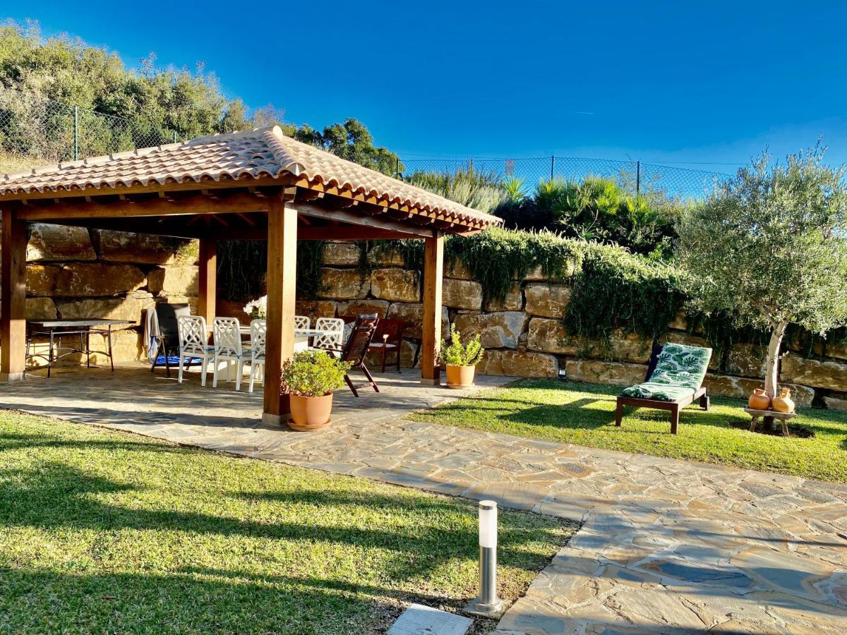 Villa Hesla Estepona Bagian luar foto