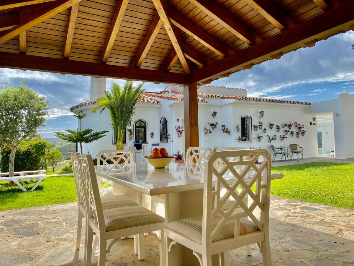 Villa Hesla Estepona Bagian luar foto