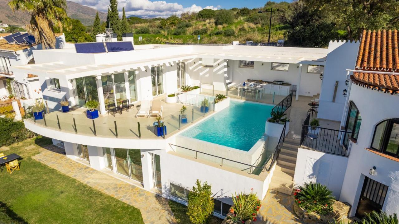 Villa Hesla Estepona Bagian luar foto