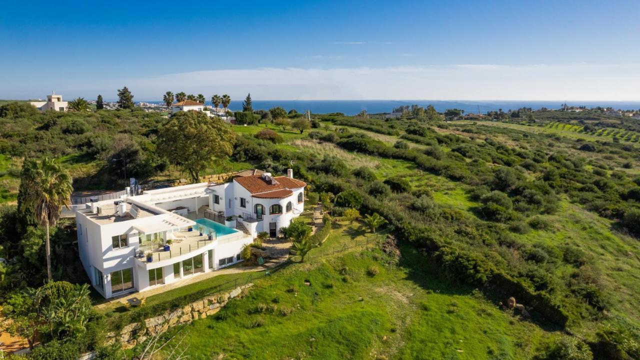 Villa Hesla Estepona Bagian luar foto