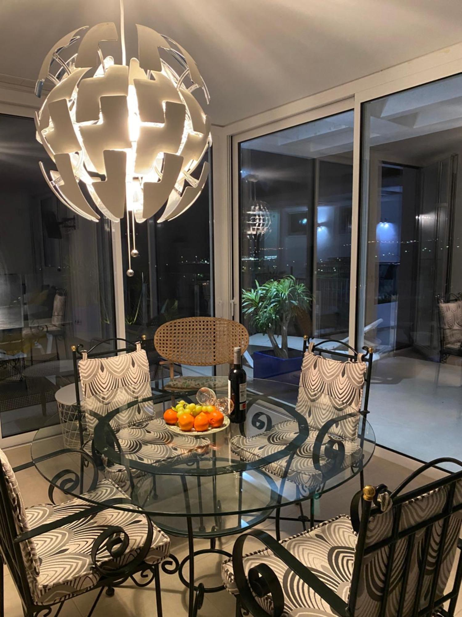 Villa Hesla Estepona Bagian luar foto